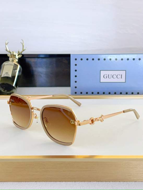 Picture of Gucci Sunglasses _SKUfw80442407fw